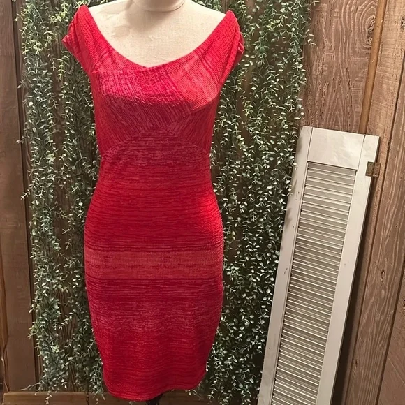 Off Shoulder Dress Size 4 - Picture 2 of 4